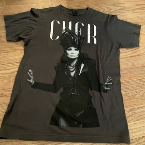 Cher 2014 tour t shirt gray size small‎